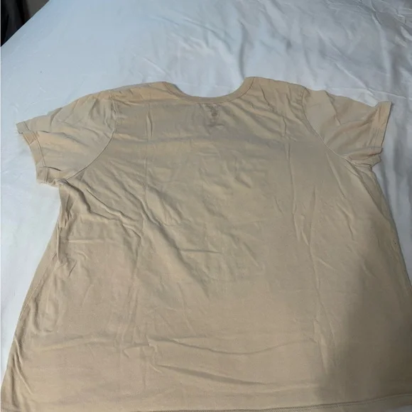 Hello Kitty   T-Shirt - Cream with Pink and Blue Details - Picture 3 of 3